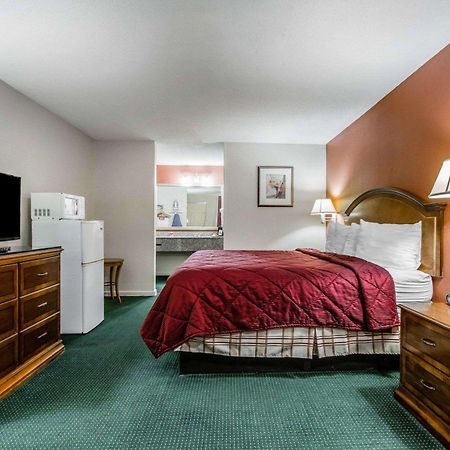 Econo Lodge Inn & Suites אנטרפרייז מראה חיצוני תמונה