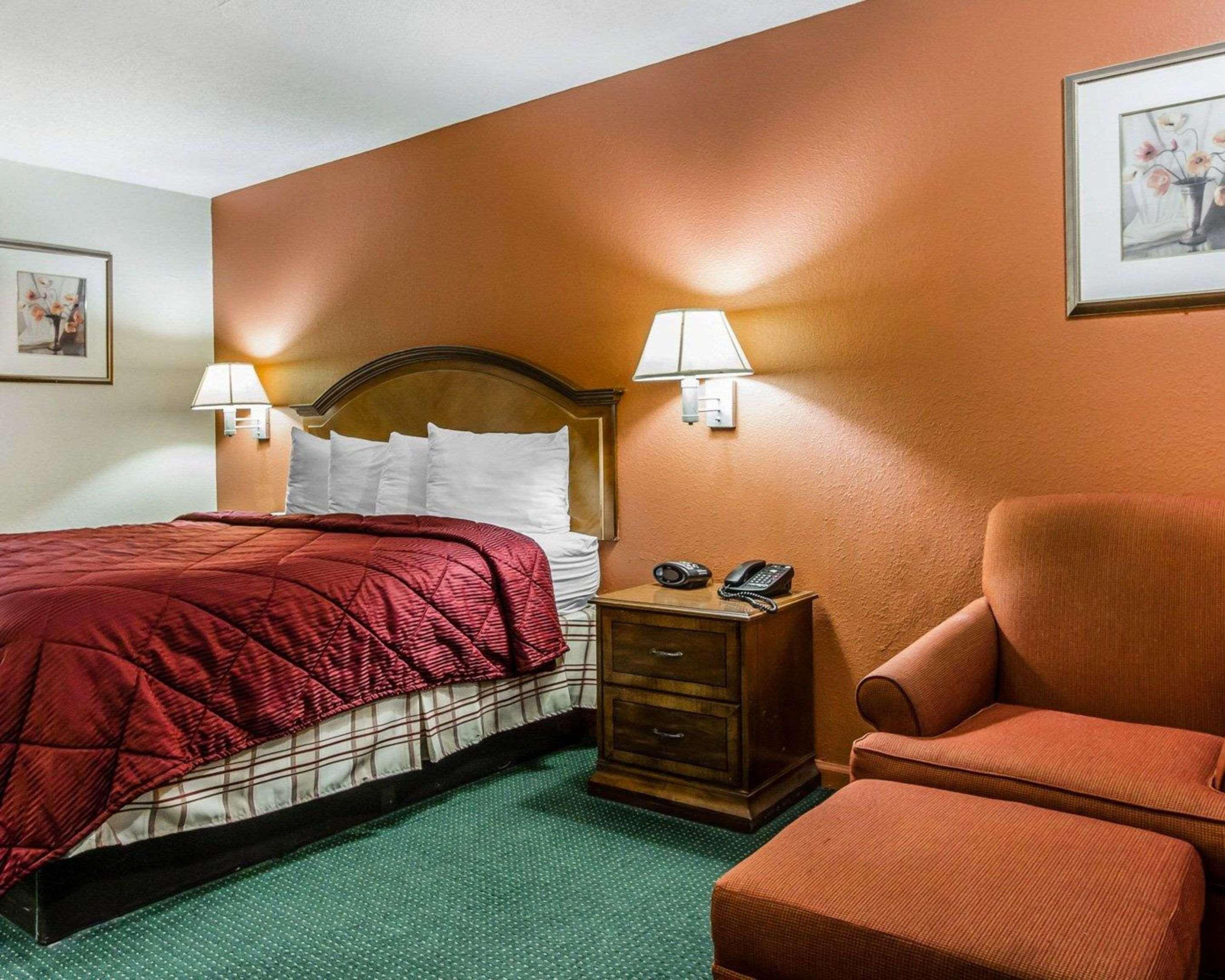 Econo Lodge Inn & Suites אנטרפרייז מראה חיצוני תמונה