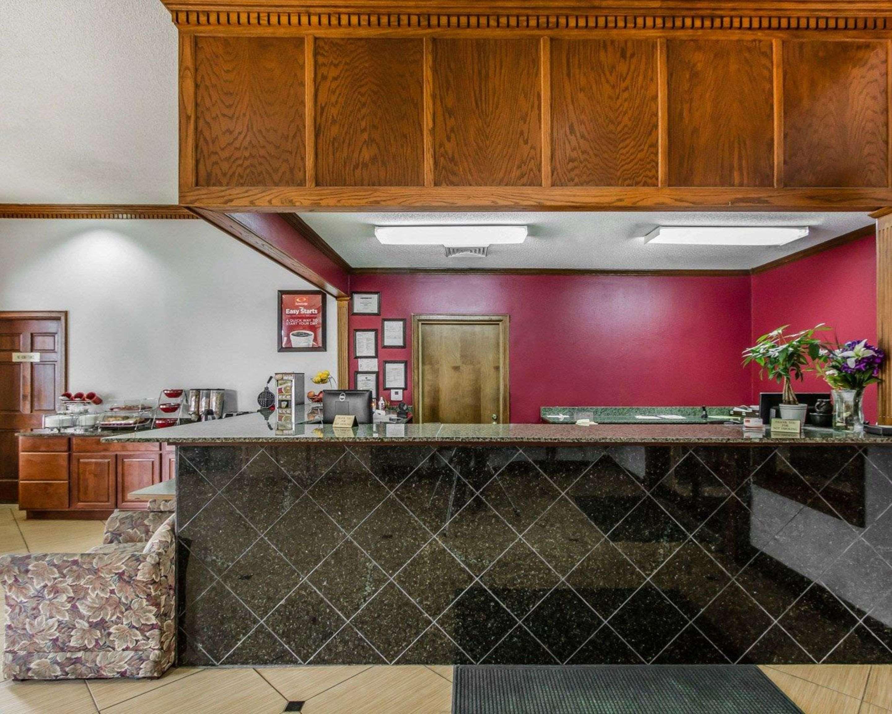 Econo Lodge Inn & Suites אנטרפרייז מראה חיצוני תמונה