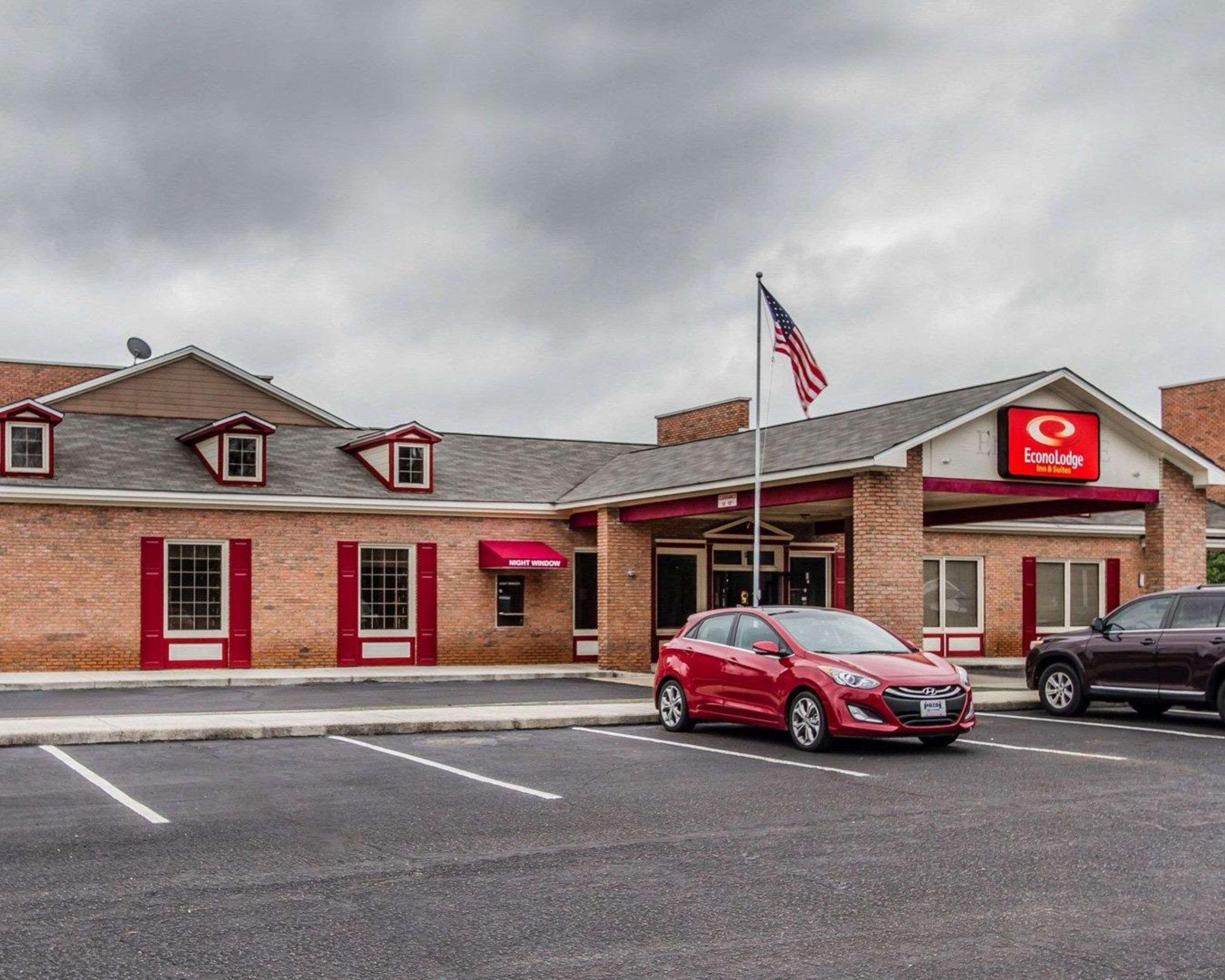 Econo Lodge Inn & Suites אנטרפרייז מראה חיצוני תמונה