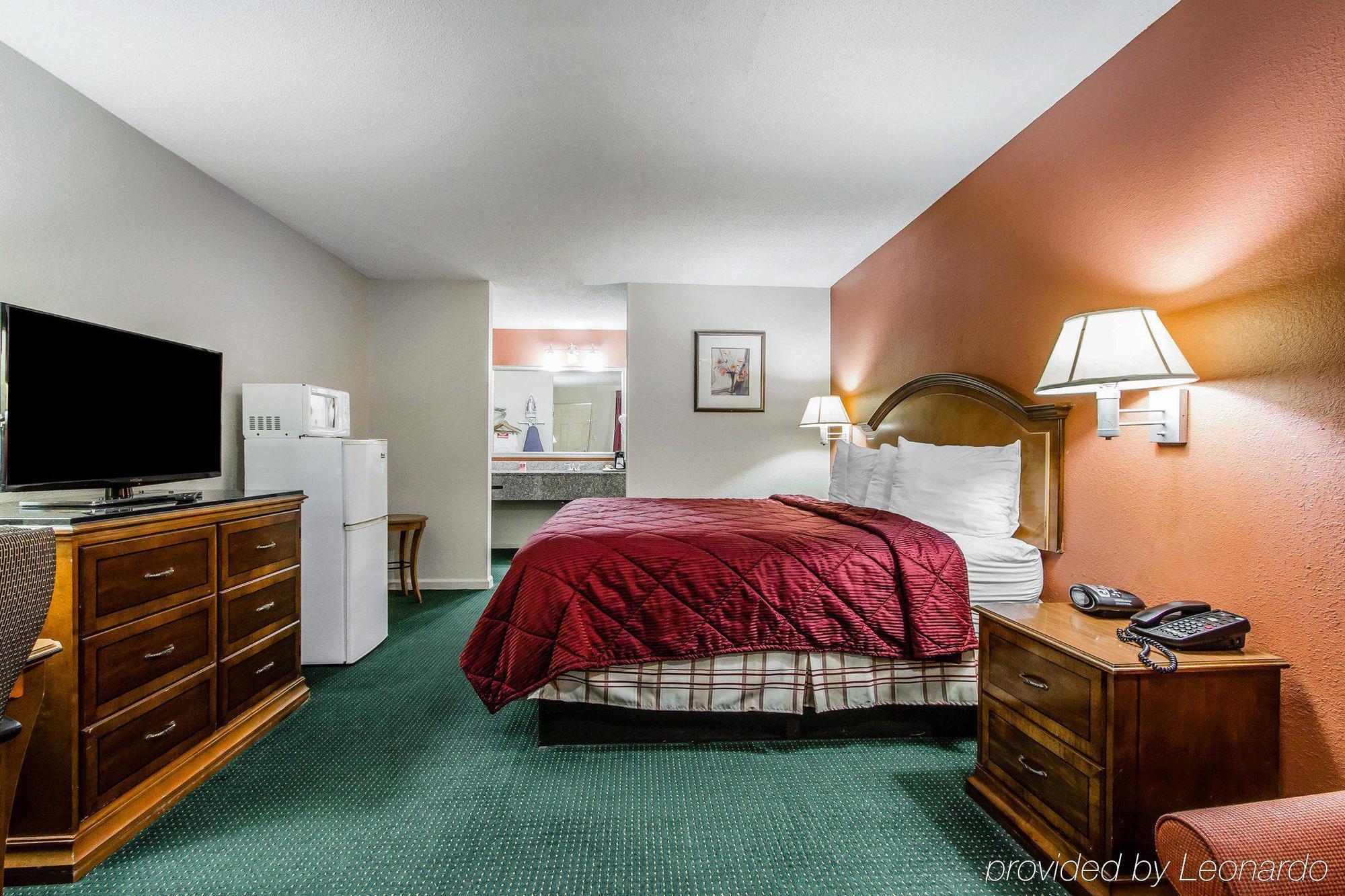 Econo Lodge Inn & Suites אנטרפרייז מראה חיצוני תמונה