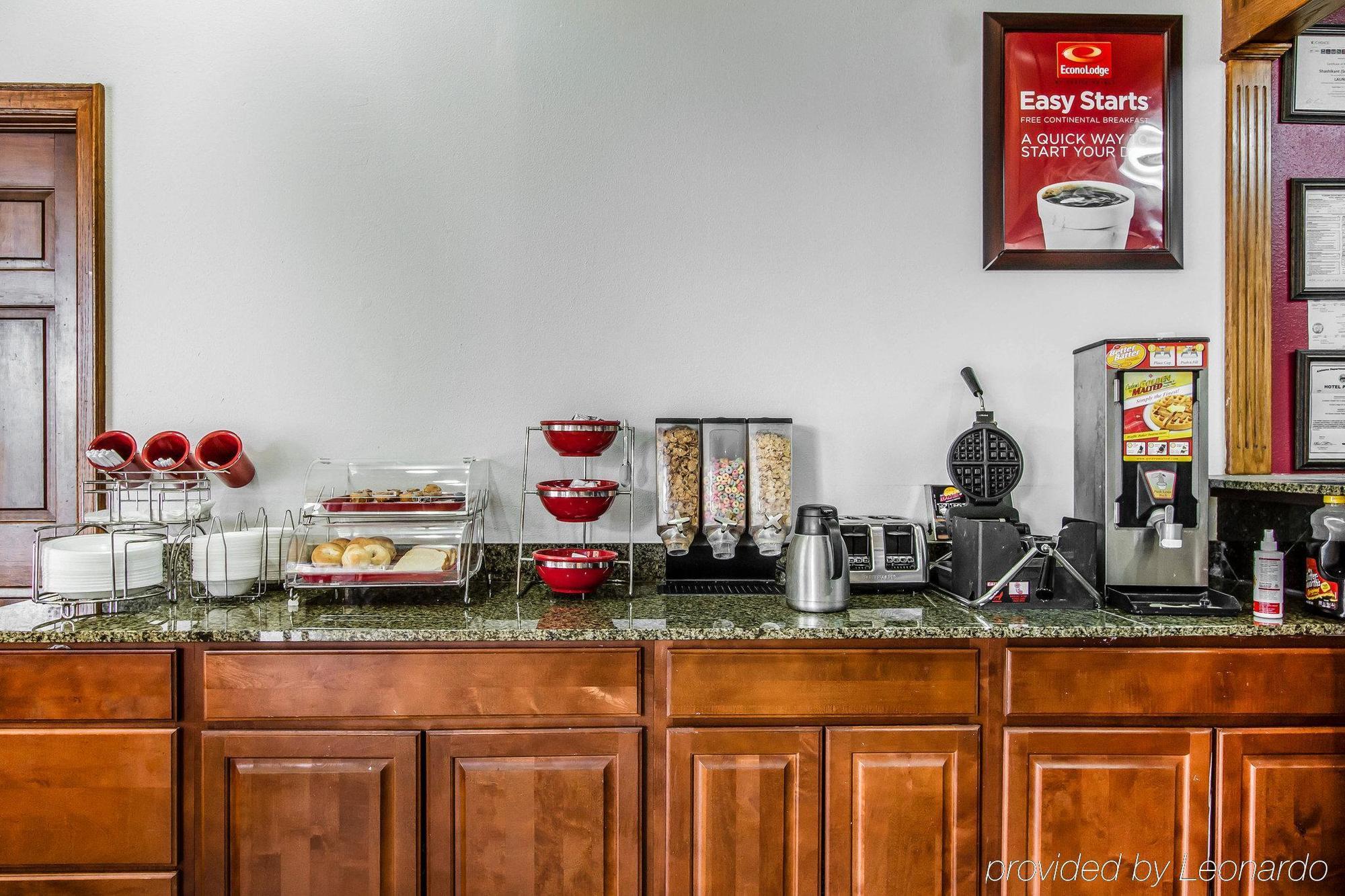 Econo Lodge Inn & Suites אנטרפרייז מראה חיצוני תמונה